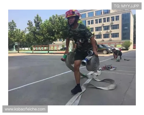 南京滑板队防反策略分析与战术得失探讨